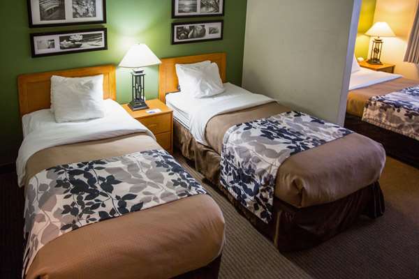 Suite - Sleep Inn & Suites Conference Center Eau Claire