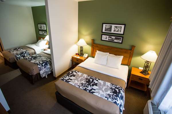 Suite - Sleep Inn & Suites Conference Center Eau Claire