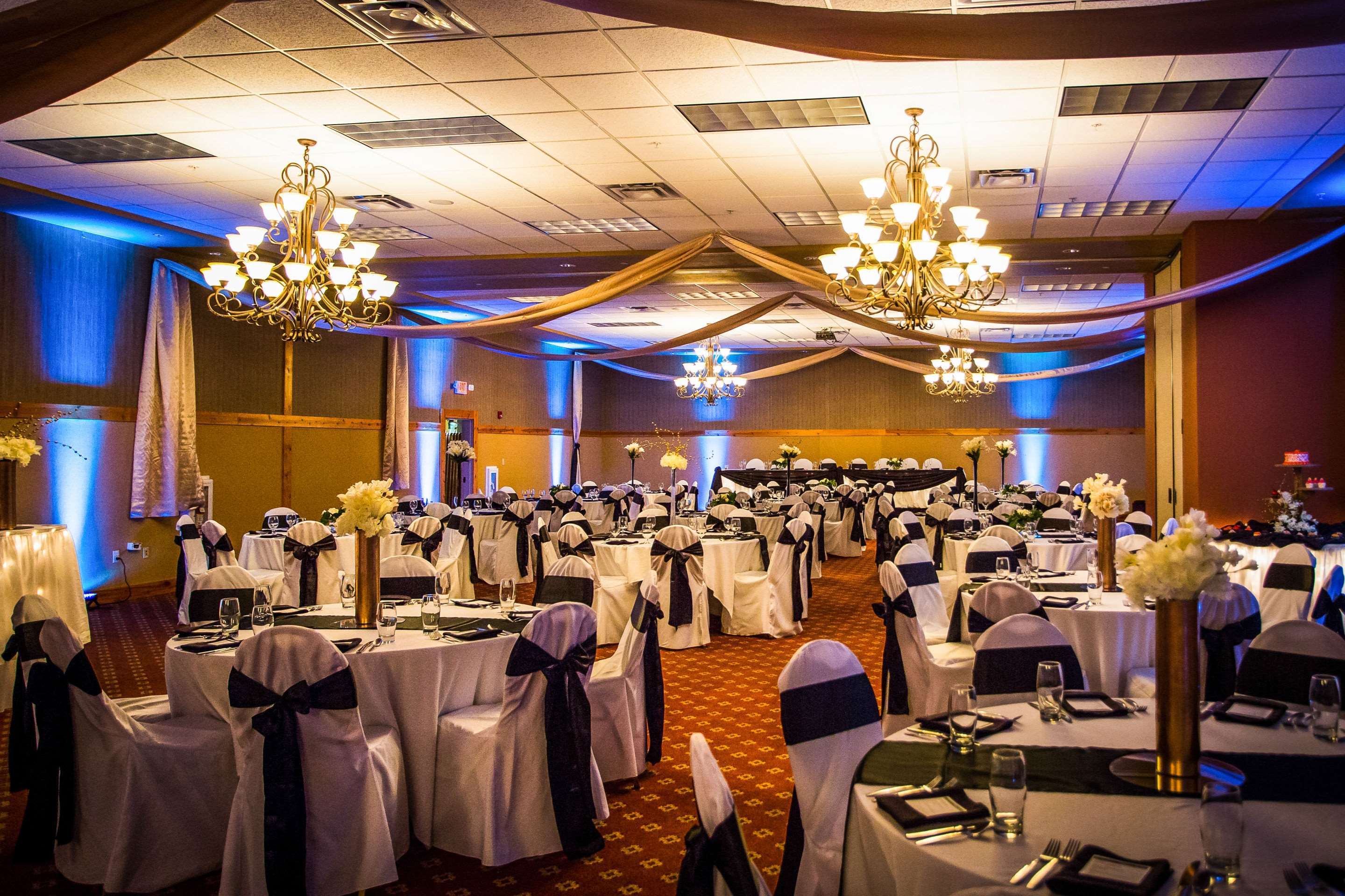 Banquet room | Sleep Inn & Suites Conference Center Eau Claire
