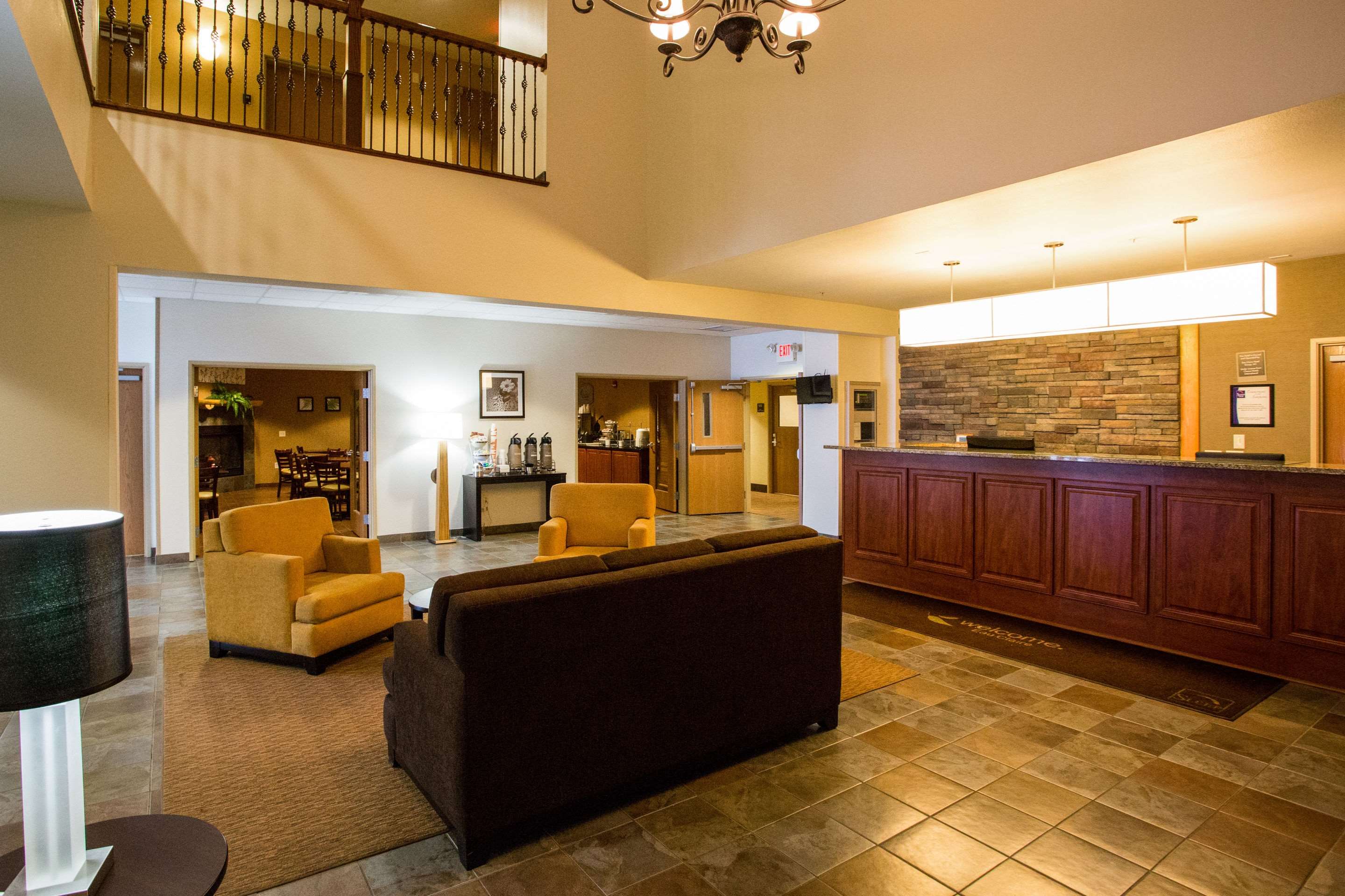 Lobby with sitting area | Sleep Inn & Suites Conference Center Eau Claire