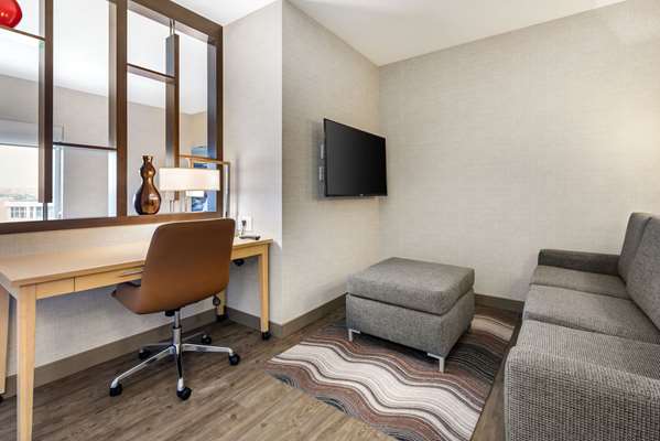 Suite - Cambria Hotel East Madison - I-39, I-90 & I-94, Exit 135
