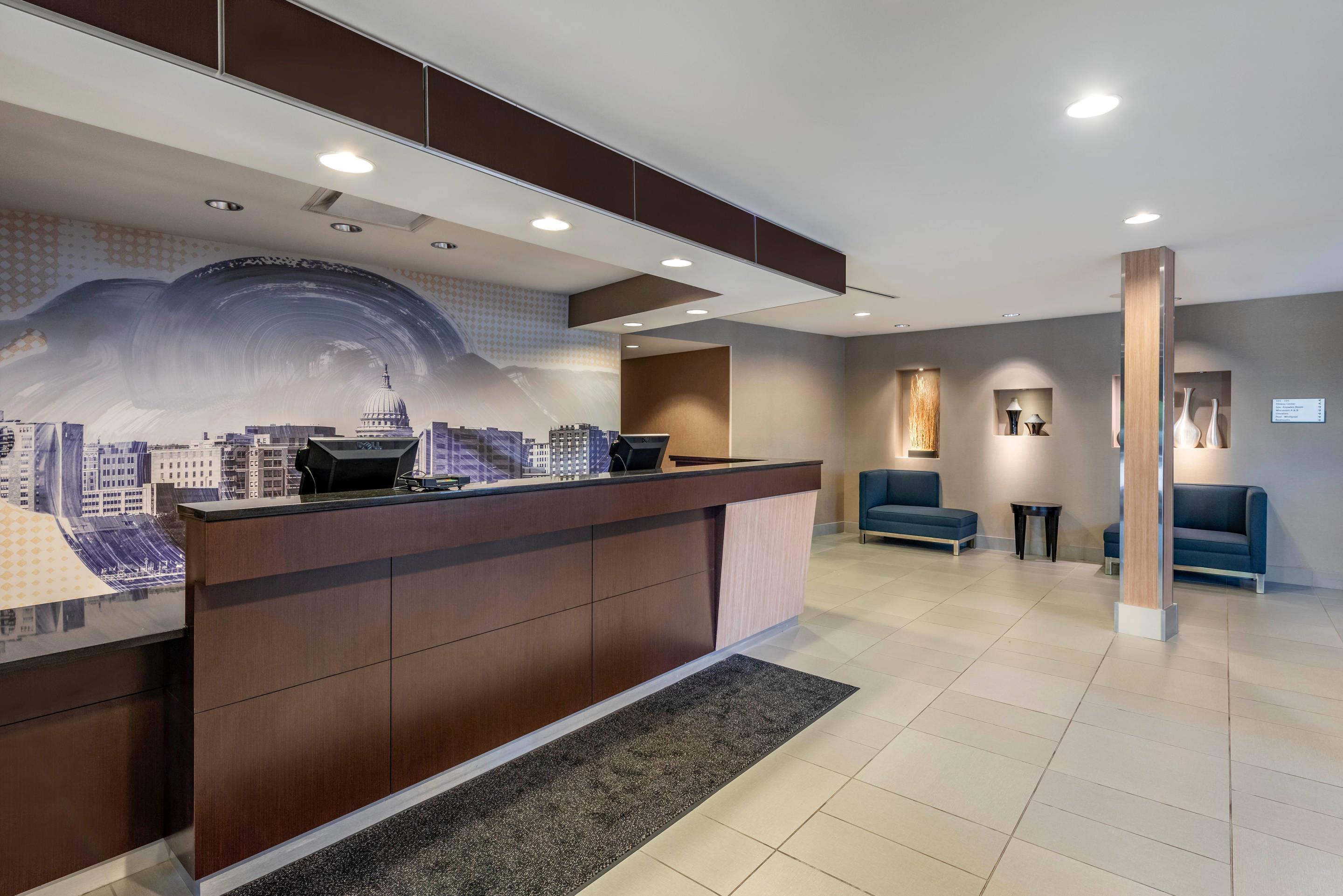 Front desk | Cambria Hotel Madison East