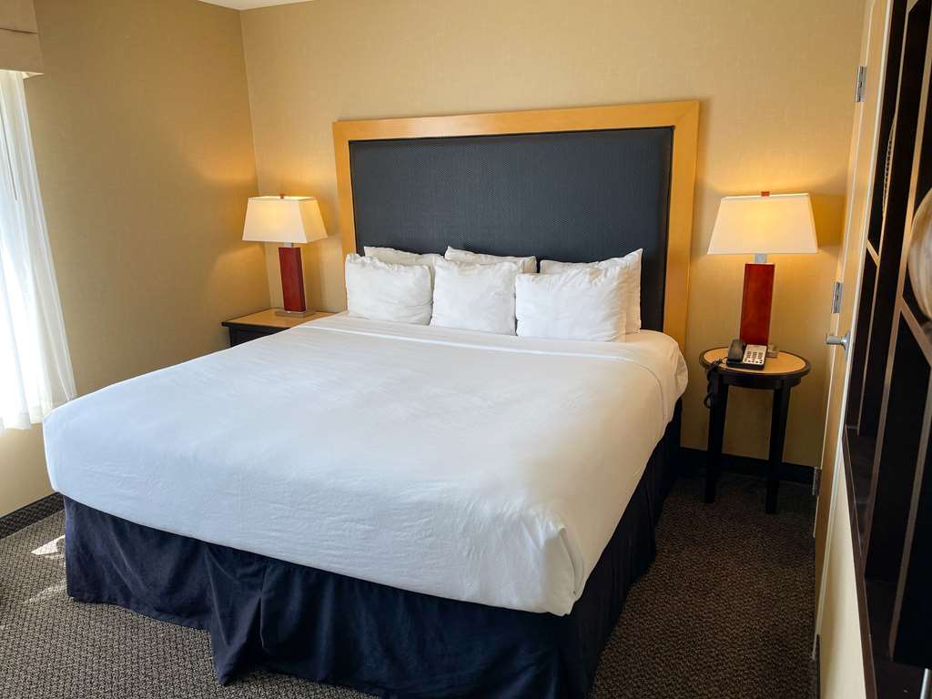 CAMBRIA HOTEL APPLETON-guestroom-Guest Room,Suite,On-Site.jpg