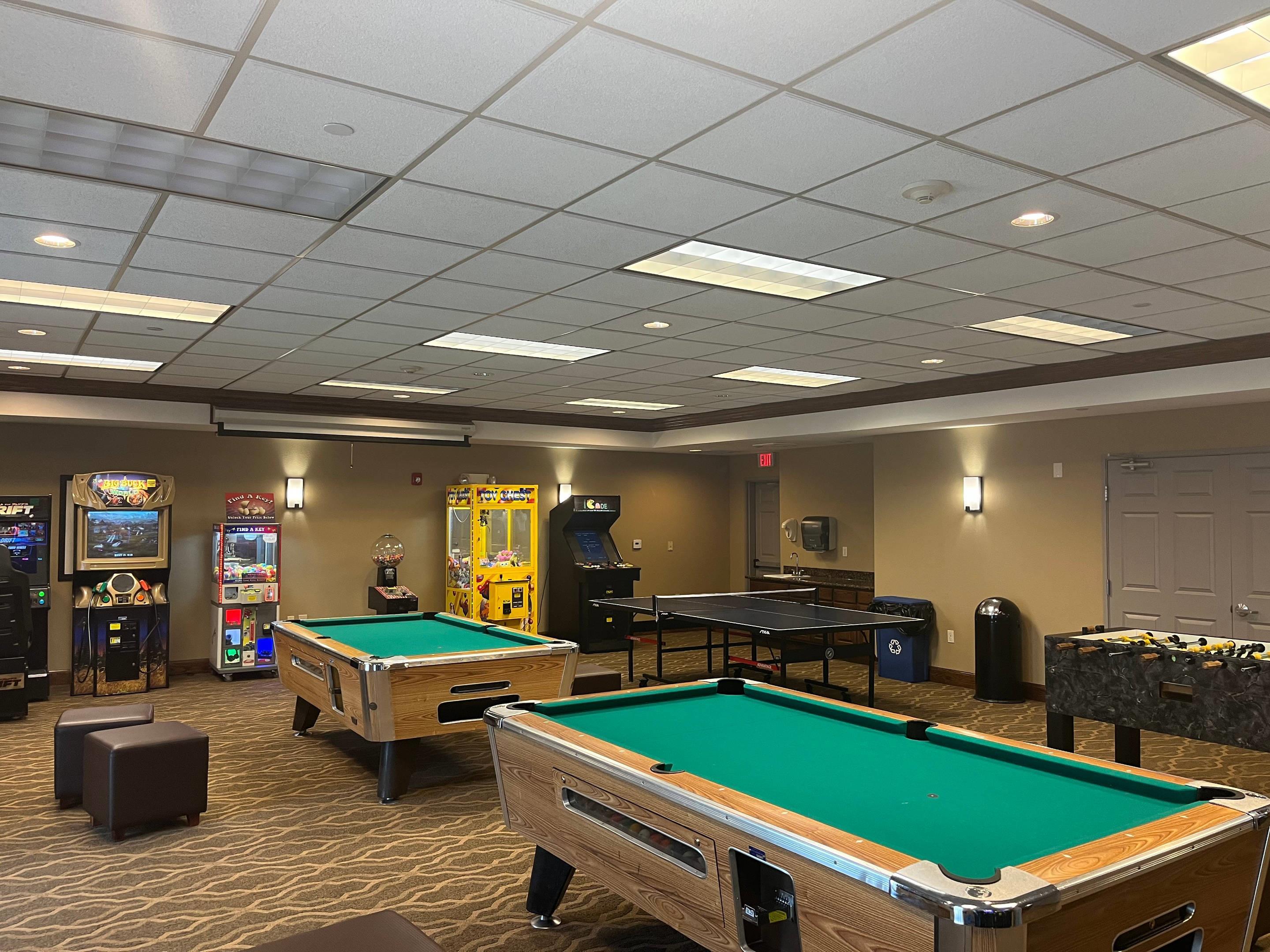 Game room | Comfort Suites Oshkosh