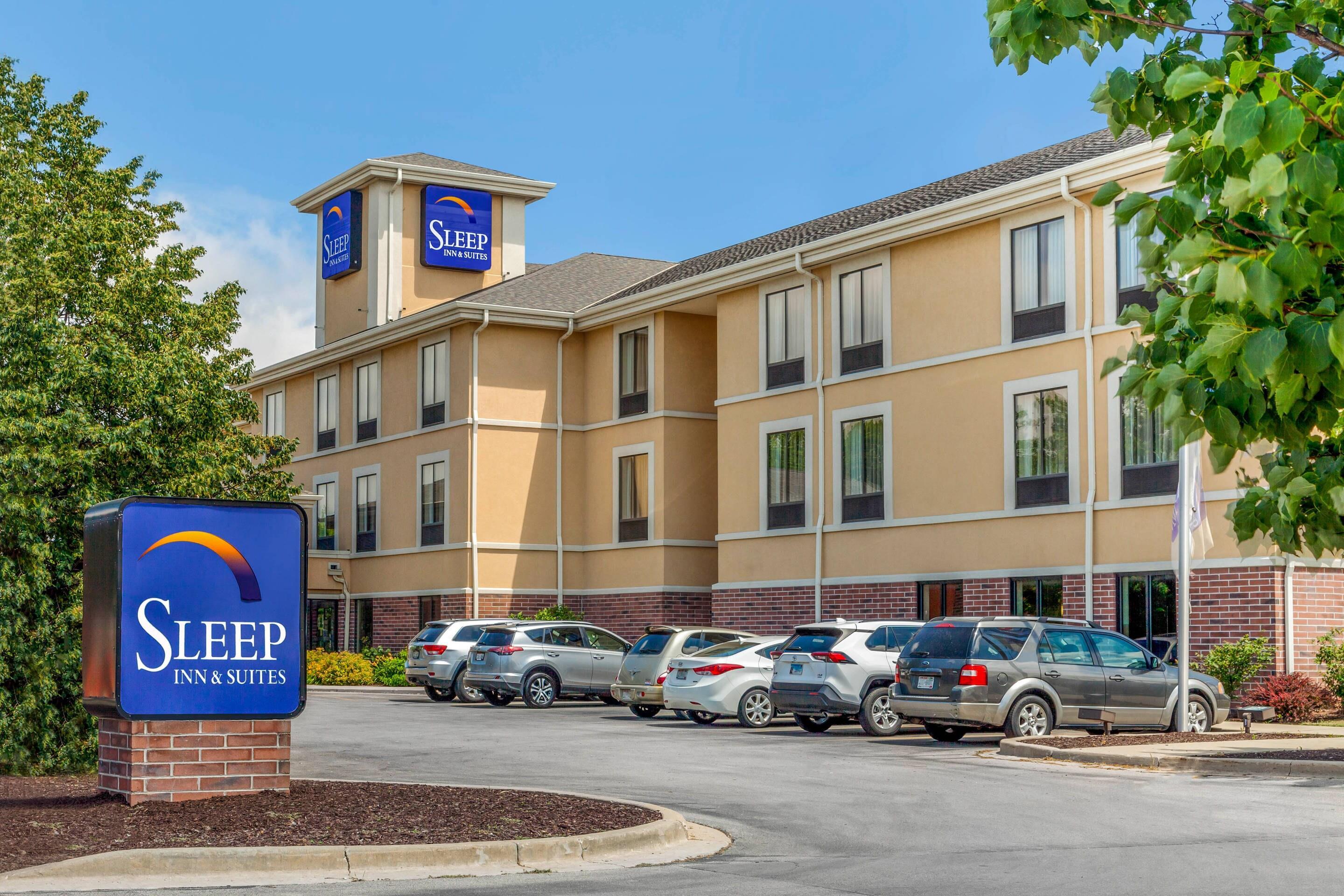 Hotel exterior | Sleep Inn & Suites Airport Milwaukee