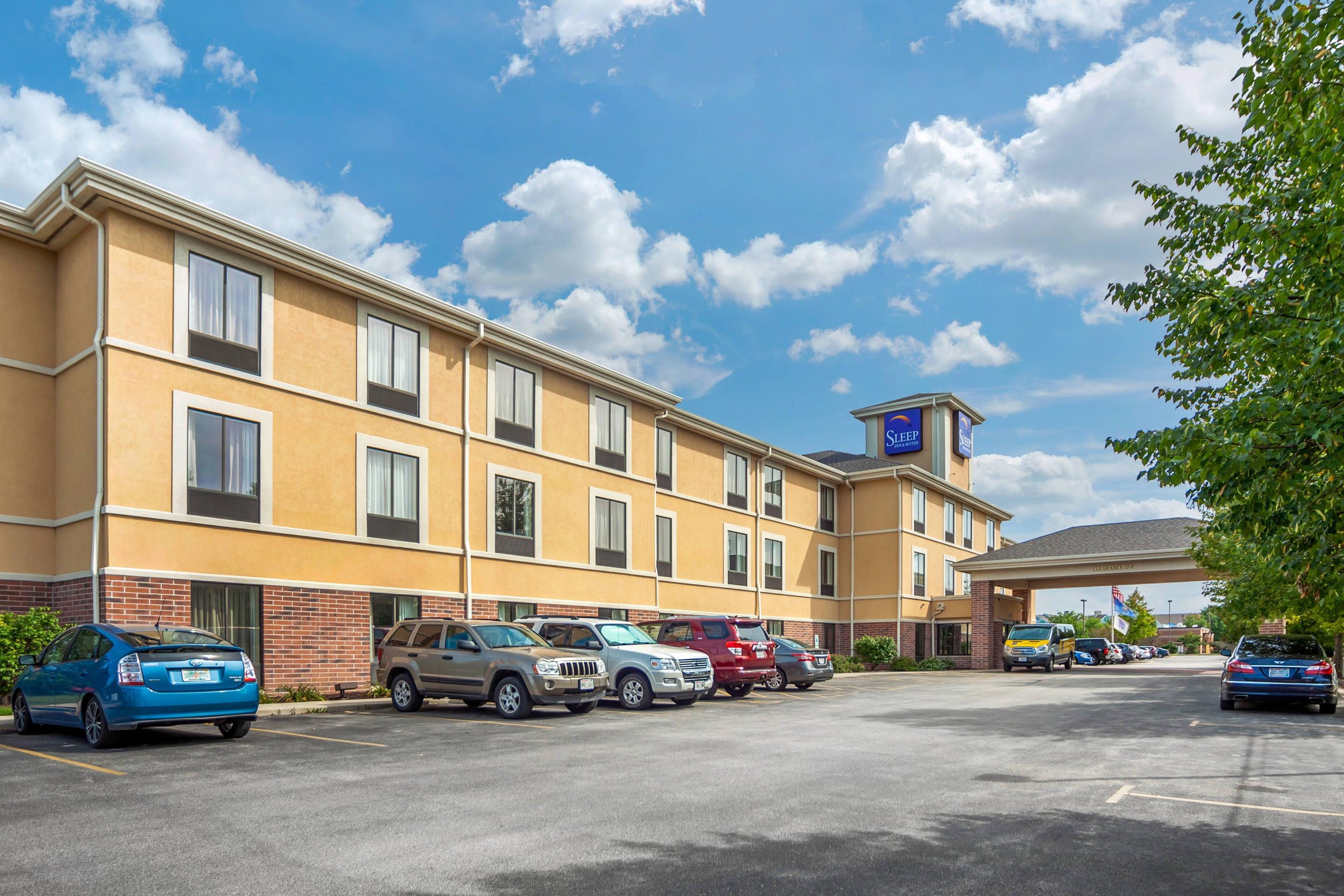 Hotel exterior | Sleep Inn & Suites Airport Milwaukee