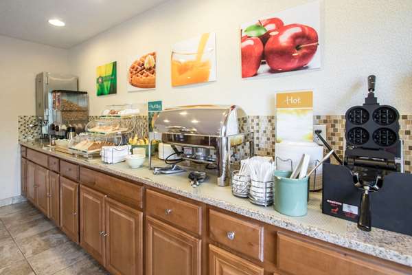 Amenities - Quality Inn & Suites Sun Prairie - US 151, Exit 103