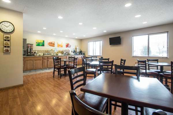 Amenities - Quality Inn & Suites Sun Prairie - US 151, Exit 103