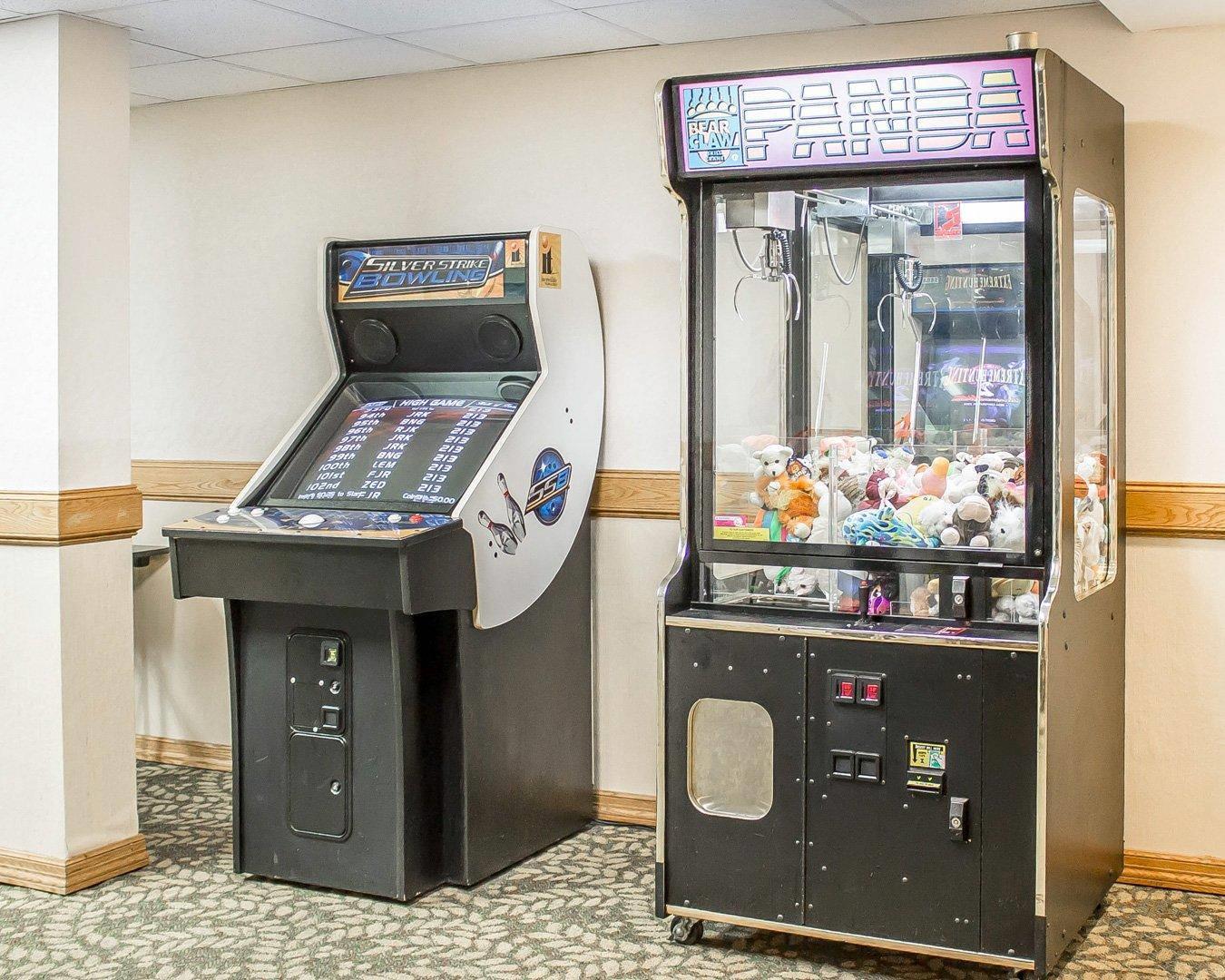 Hotel arcade games