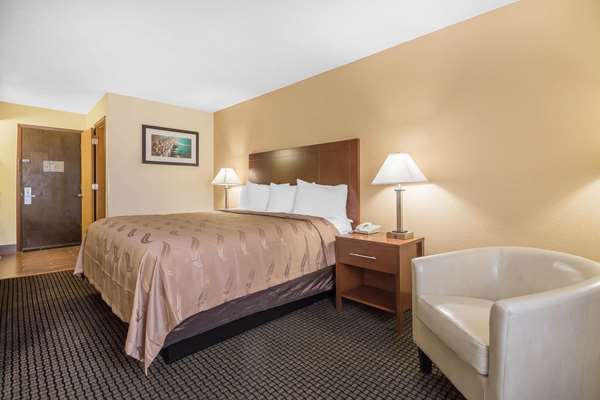  - Quality Inn Janesville - I-39 & I-90, Exit 171A