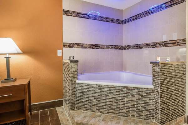  - Quality Inn Janesville - I-39 & I-90, Exit 171A