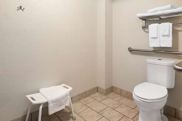  - Quality Inn Janesville - I-39 & I-90, Exit 171A