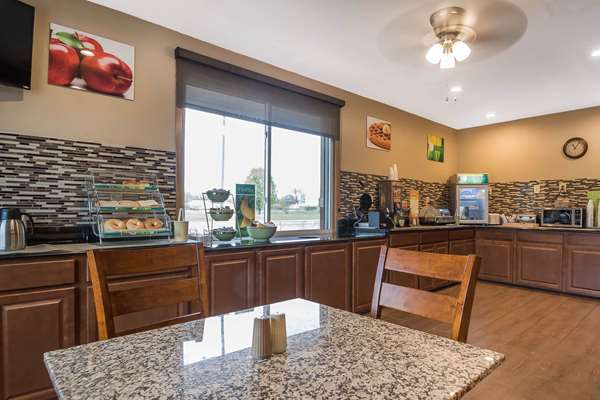 Amenities - Quality Inn Janesville - I-39 & I-90, Exit 171A