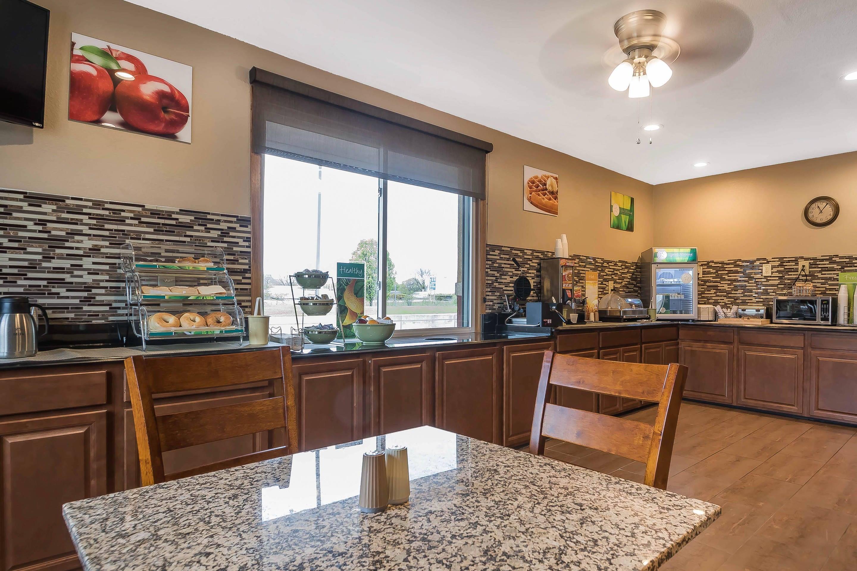 Breakfast area