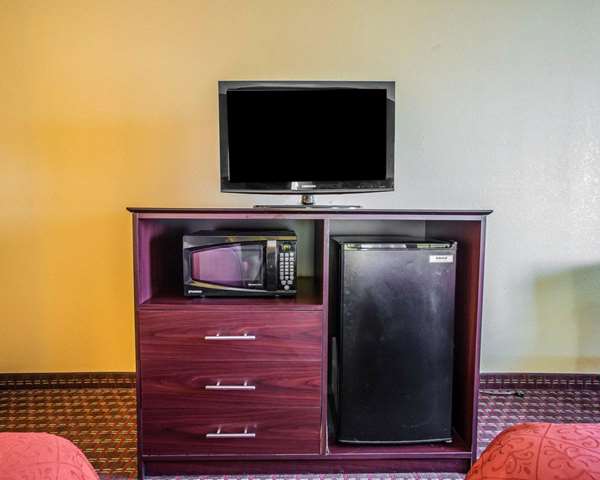  - Quality Inn Mosinee - I-39, Exit 179