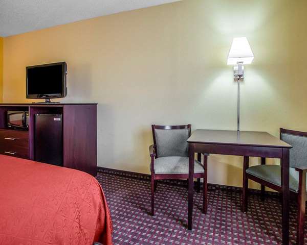  - Quality Inn Mosinee - I-39, Exit 179