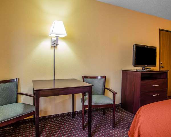  - Quality Inn Mosinee - I-39, Exit 179