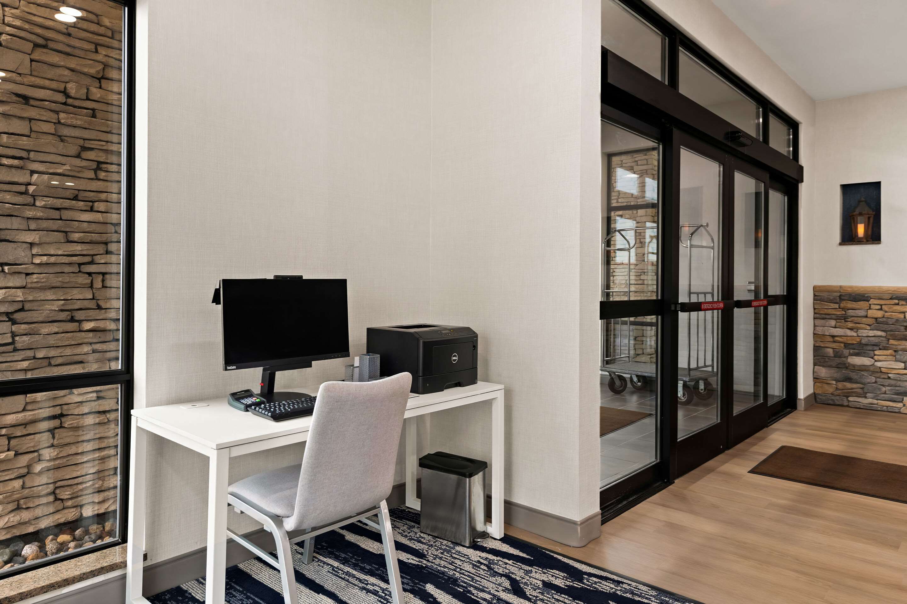 Computer in the lobby | Comfort Suites Hudson I-94