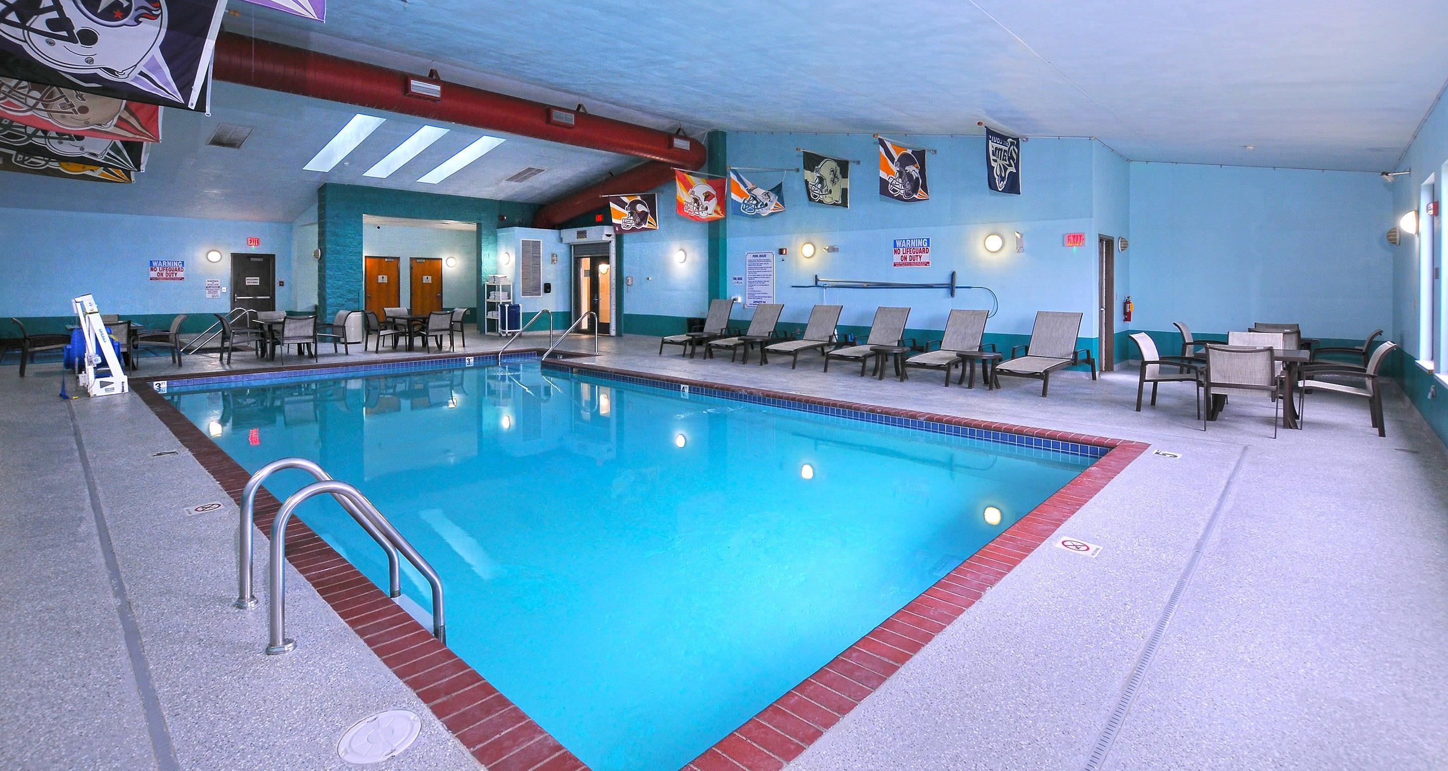 Indoor pool with hot tub
