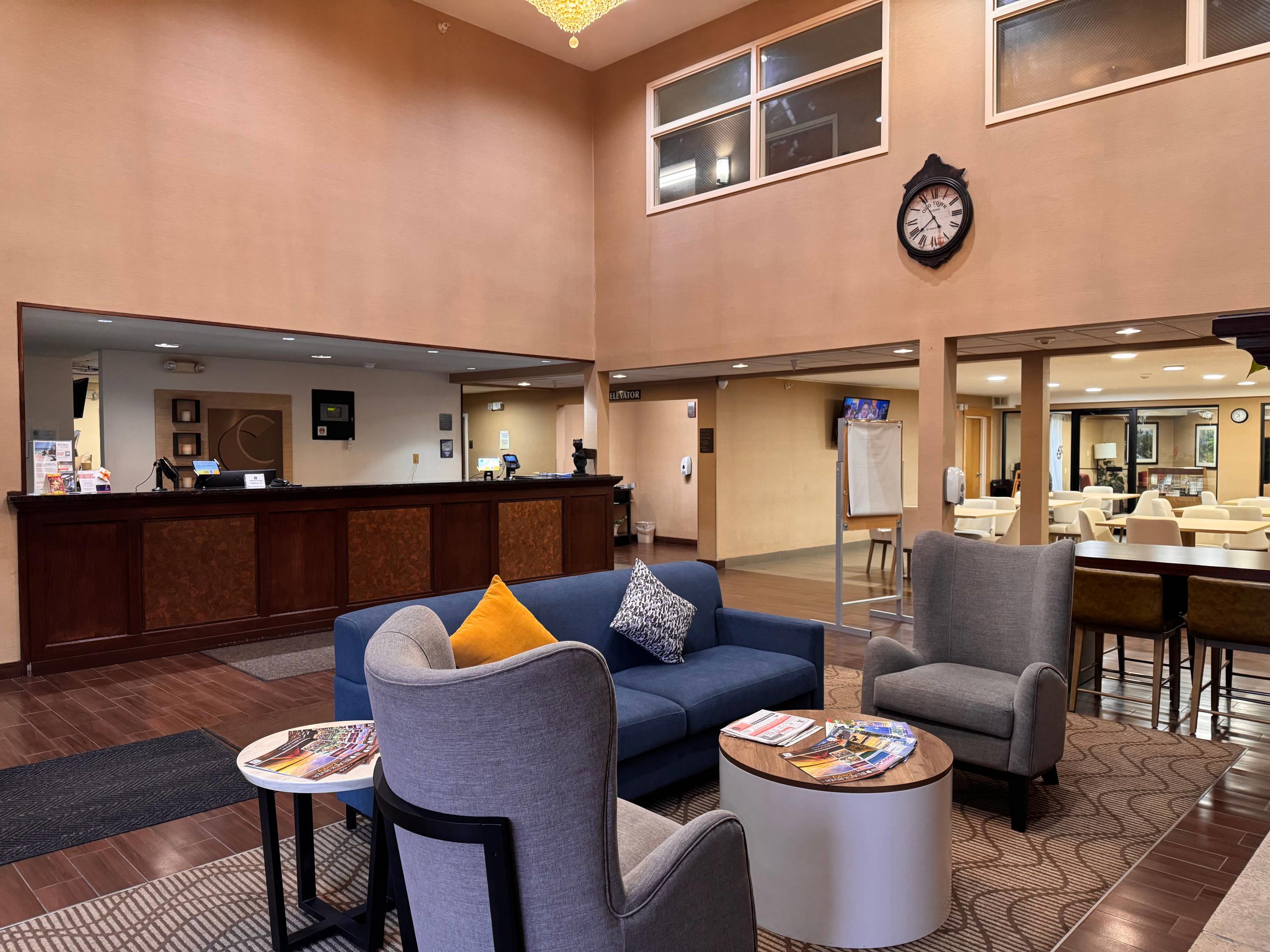 Hotel lobby | Comfort Inn & Suites Black River Falls I-94
