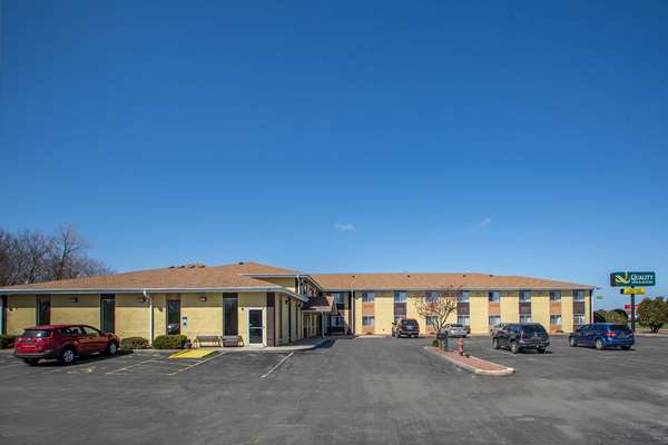 Exterior view - Quality Inn & Suites West Bend