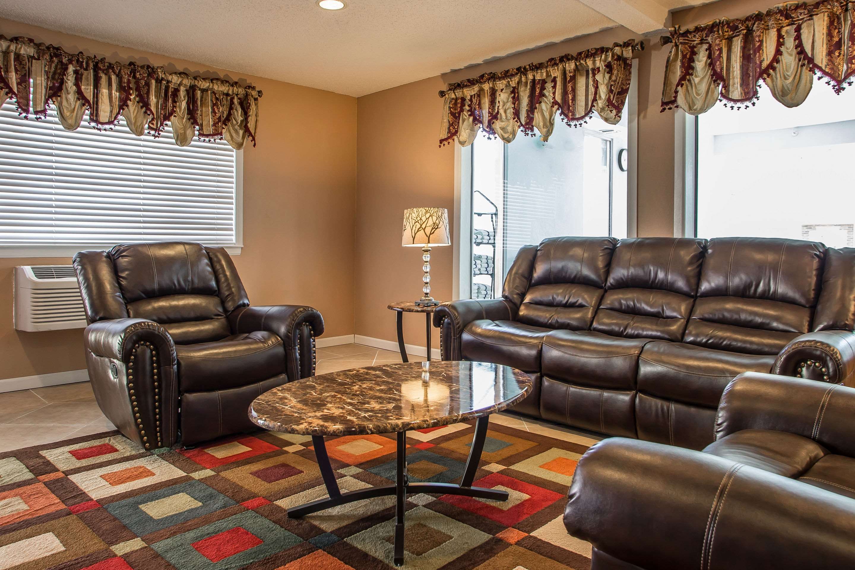 Lobby | Quality Inn & Suites West Bend