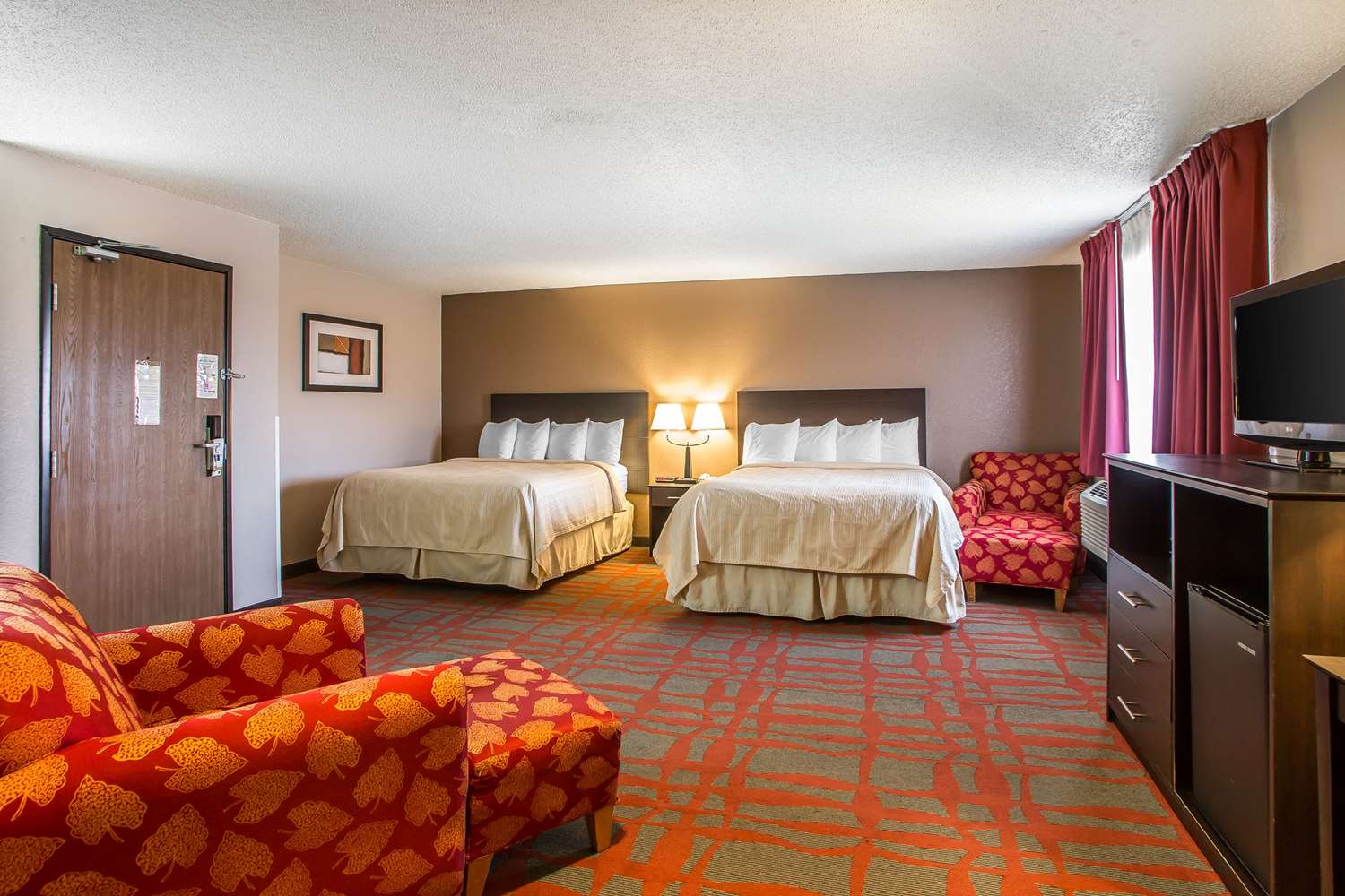 Quality Inn & Suites West Bend, WI See Discounts