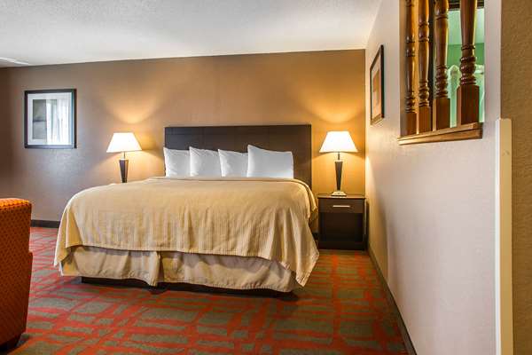 Suite - Quality Inn & Suites West Bend
