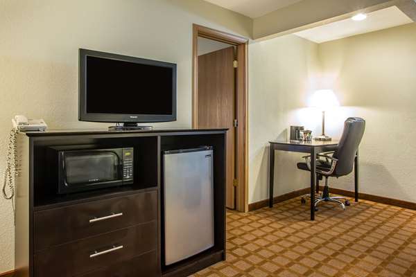 Suite - Quality Inn & Suites Marinette