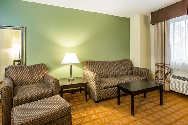 Suite - Quality Inn & Suites Marinette