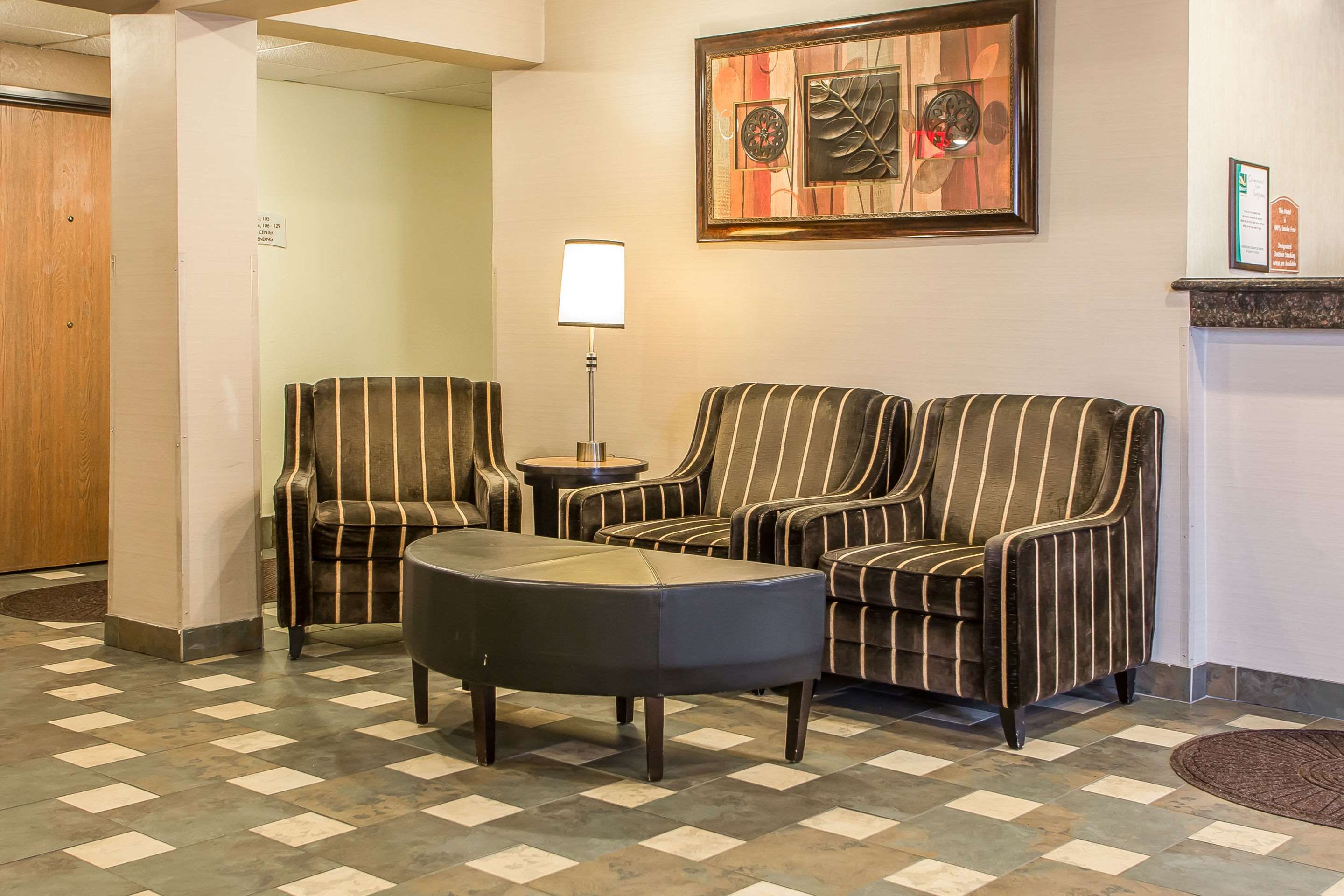 Hotel lobby | Quality Inn & Suites
