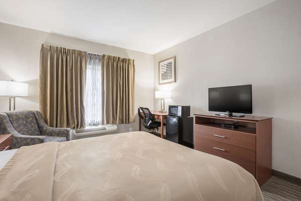  - Quality Inn & Suites Lodi - I-39, I-90 & I-94, Exit 119