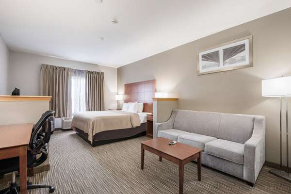 Suite - Quality Inn & Suites Lodi - I-39, I-90 & I-94, Exit 119