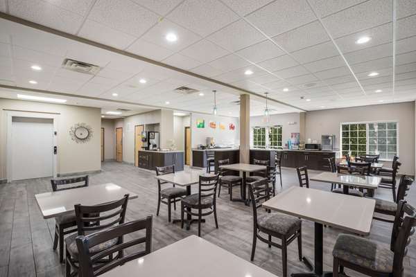Amenities - Quality Inn & Suites Lodi - I-39, I-90 & I-94, Exit 119