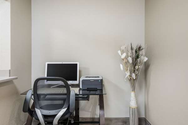 Conference Area - Quality Inn & Suites Lodi - I-39, I-90 & I-94, Exit 119