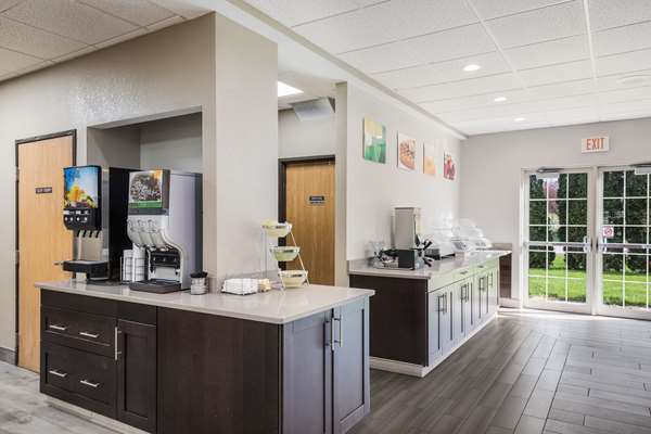 Amenities - Quality Inn & Suites Lodi - I-39, I-90 & I-94, Exit 119