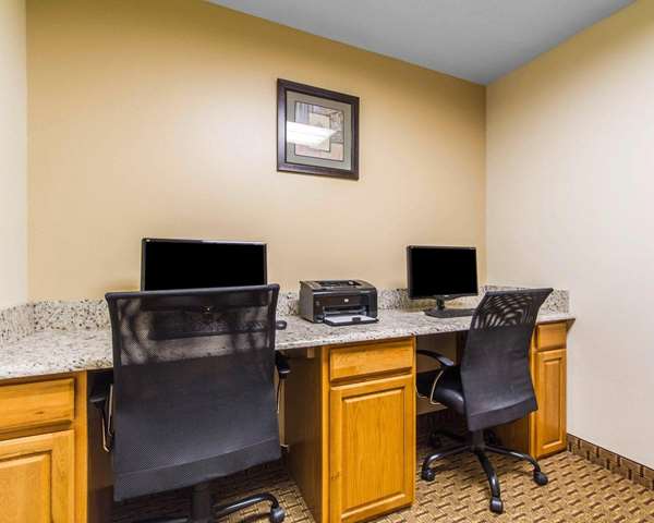 Conference Area - Quality Inn La Crosse