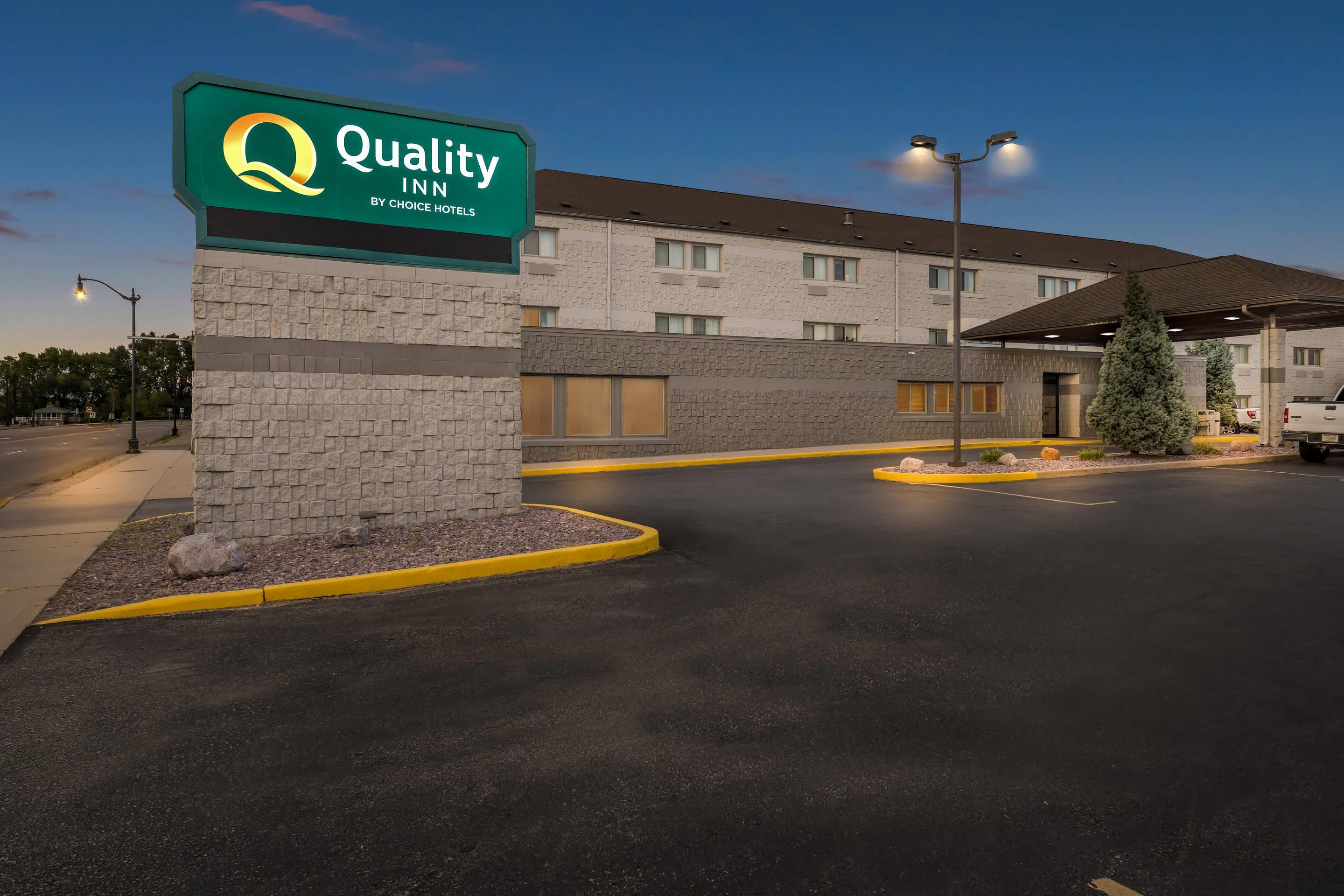 Twilight | Quality Inn