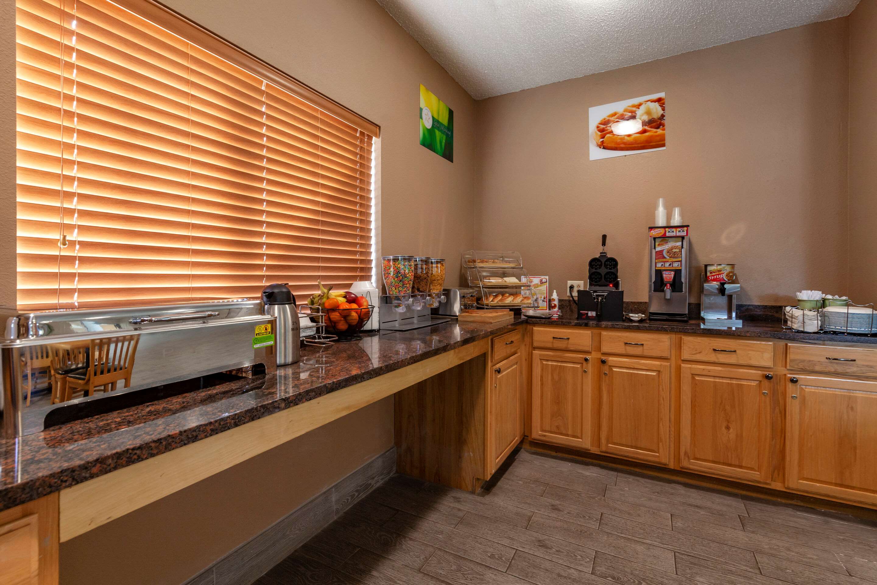 Breakfast counter