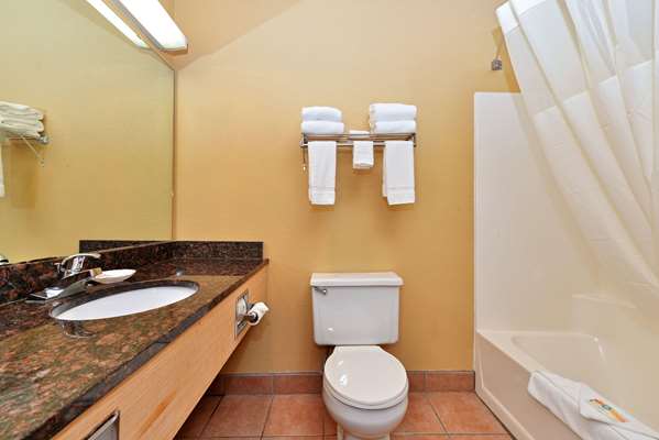  - Quality Inn & Suites Shawano