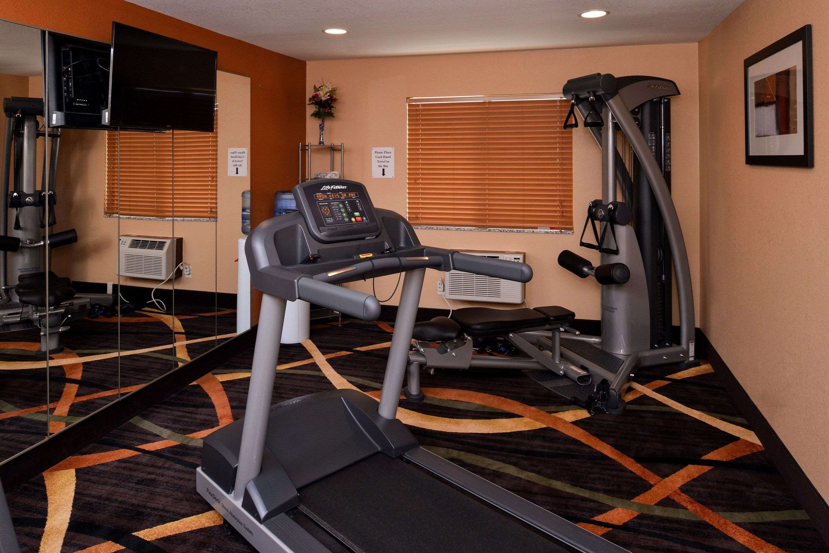 Fitness center | Quality Inn