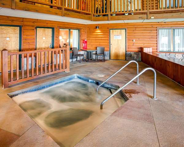 Pool - Quality Inn Ashland