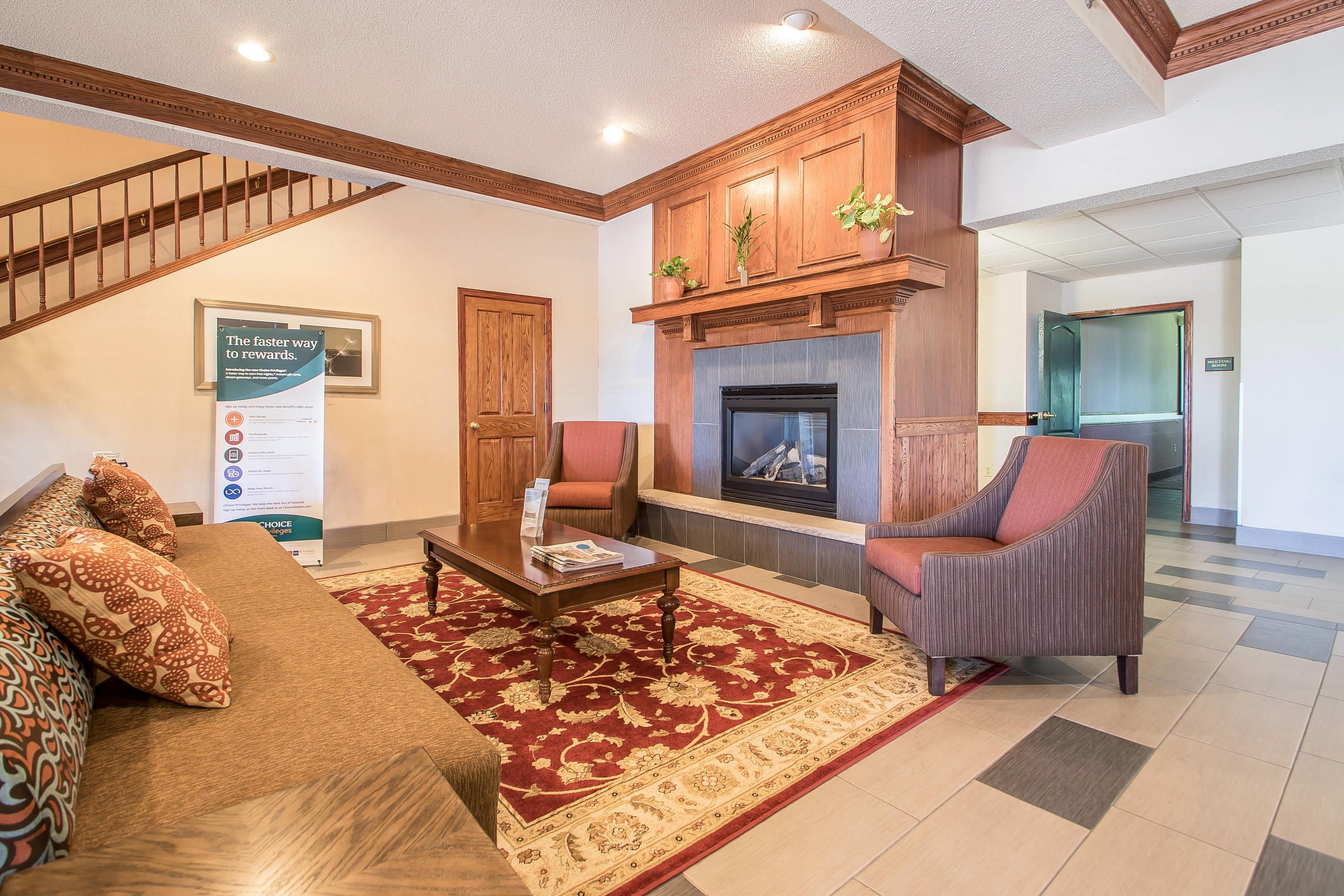 Spacious lobby with sitting area