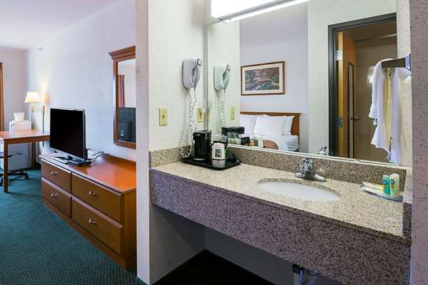  - Quality Inn Belmont
