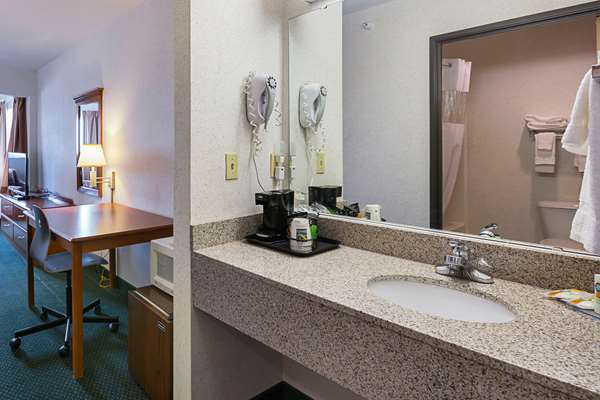  - Quality Inn Belmont