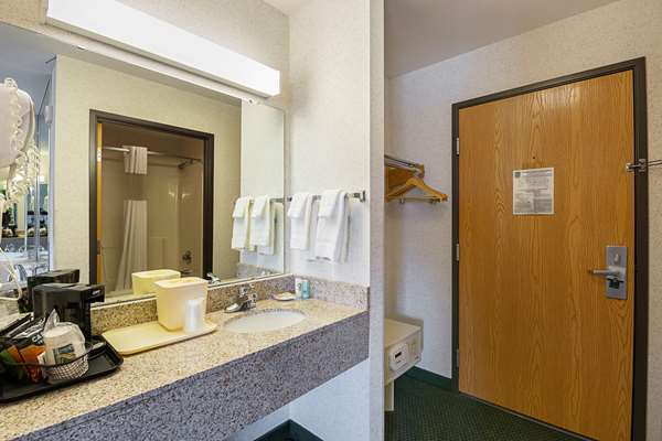  - Quality Inn Belmont