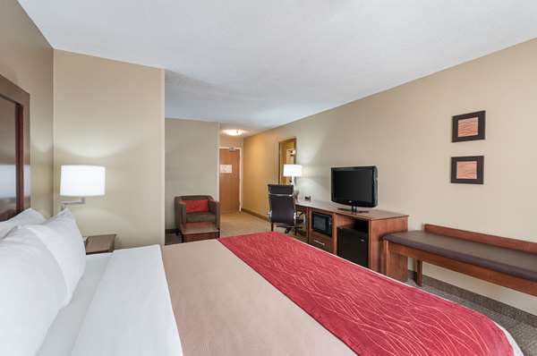 Suite - Comfort Inn Barboursville - I-64, Exit 20 & 20B