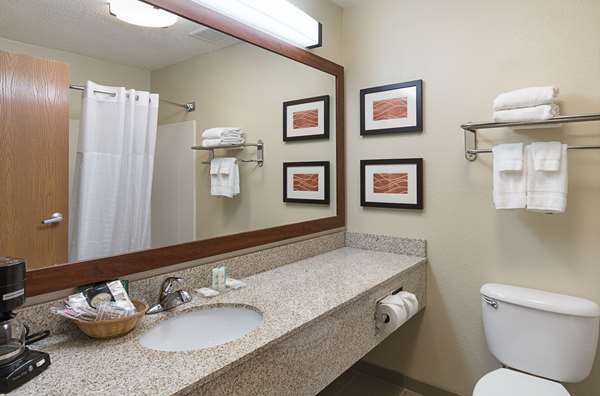  - Comfort Inn Barboursville - I-64, Exit 20 & 20B