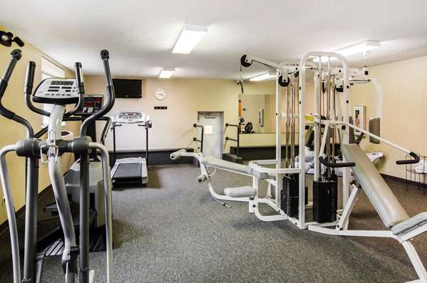 Fitness/ Exercise Room - Quality Inn Summersville