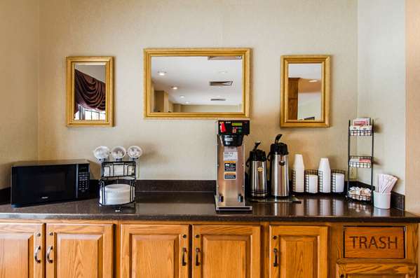  - Quality Inn Summersville